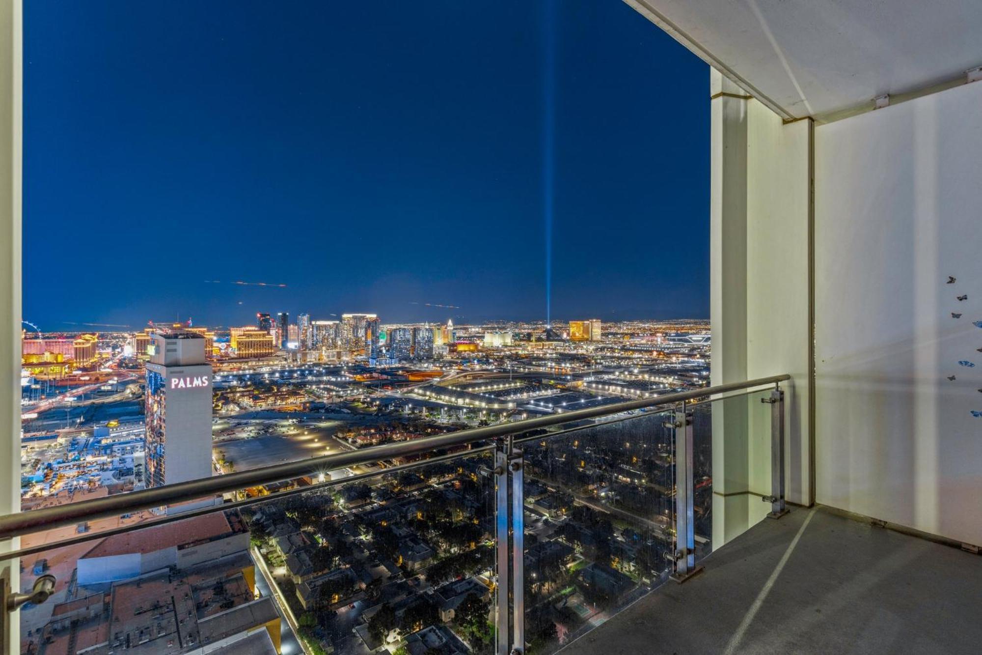 Palms Place Hotel By Zelloo Las Vegas Buitenkant foto